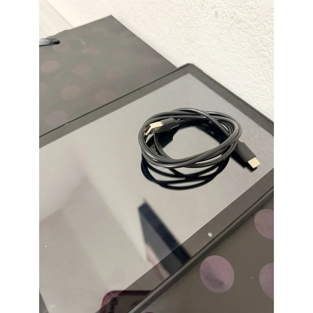 Vortex CMG 101 4G Android Smart Tablet 10.1 With Protective Case & Charger Black